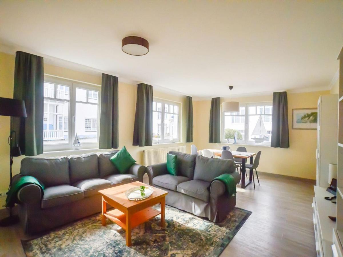 Strandvillen Binz - Ferienwohnung Mit 2 Schlafzimmern Und Balkon Ah-563 Ngoại thất bức ảnh