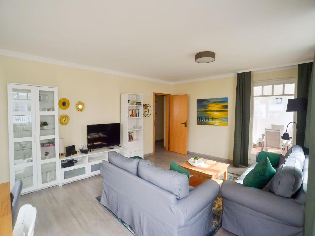 Strandvillen Binz - Ferienwohnung Mit 2 Schlafzimmern Und Balkon Ah-563 Ngoại thất bức ảnh